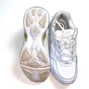STARTER SHOES SIZE 7.5 UNISEX